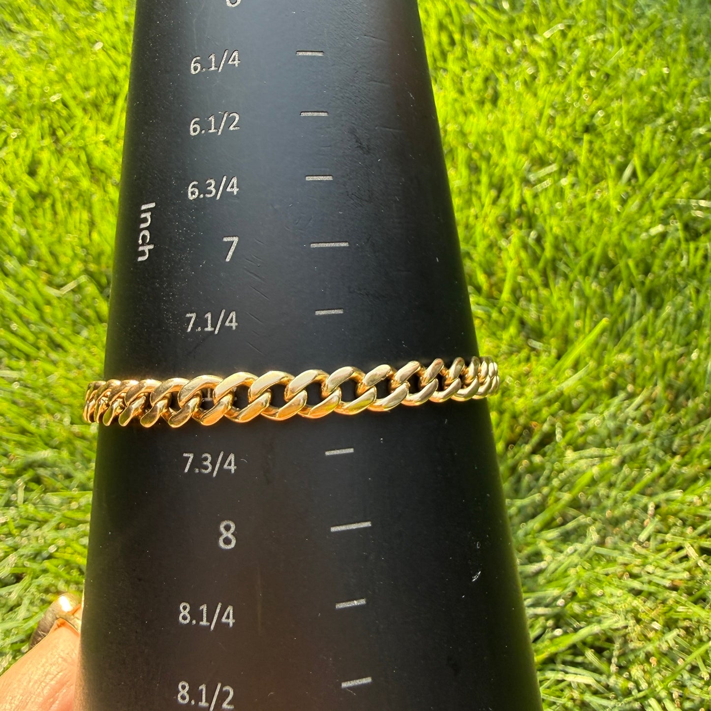 7.5" Solid 14K Yellow Gold Classic Curb Bracelet, 19.11 g