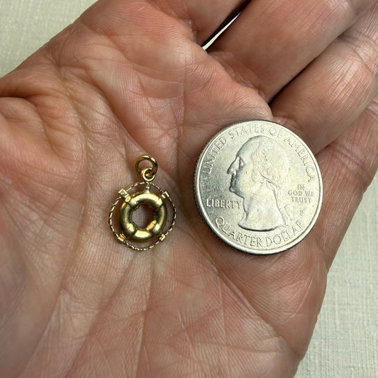 Solid 14K Yellow Gold Twisted Rope Life Preserver Charm, .67 grams