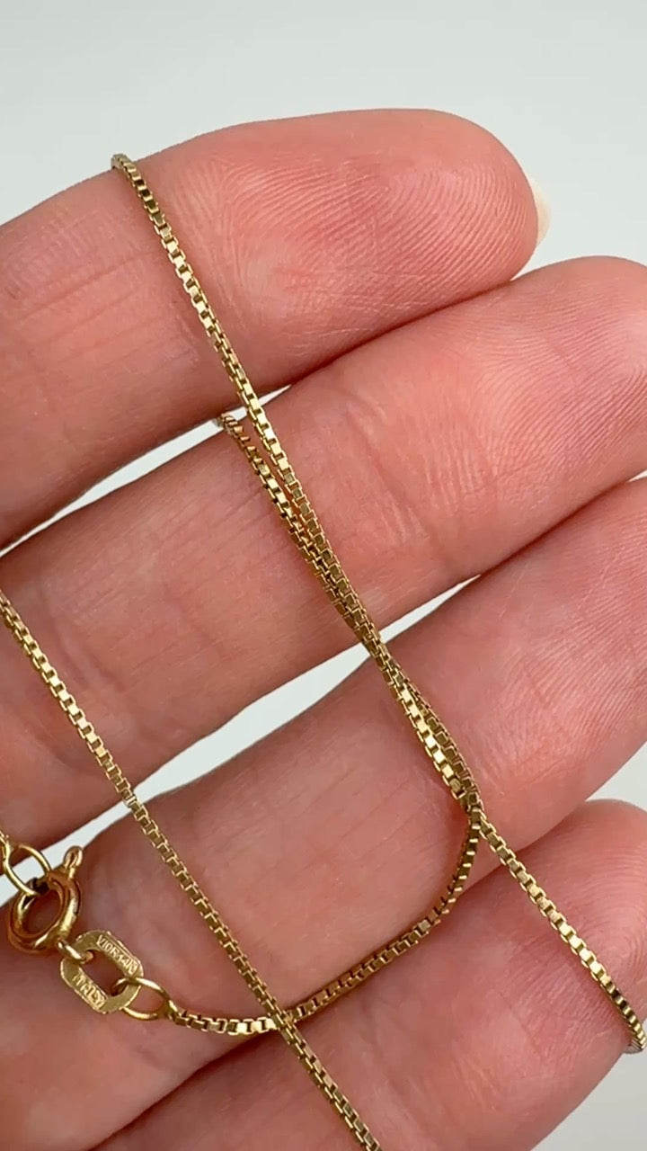 18" Italian Solid 14K Yellow Gold Box Chain 2.15 g