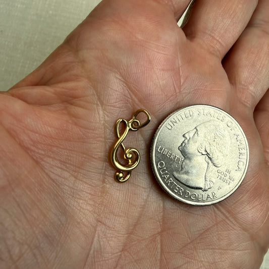 Solid 14K Yellow Gold Dimensional Treble Clef Charm, .58 grams