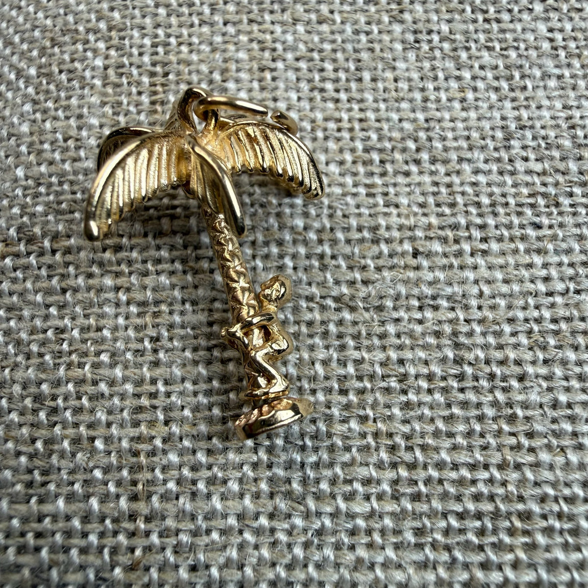 Vintage Solid 9K Yellow Gold Articulated Tropical Tree and Climber Pendant/Charm, 2.67 Grams