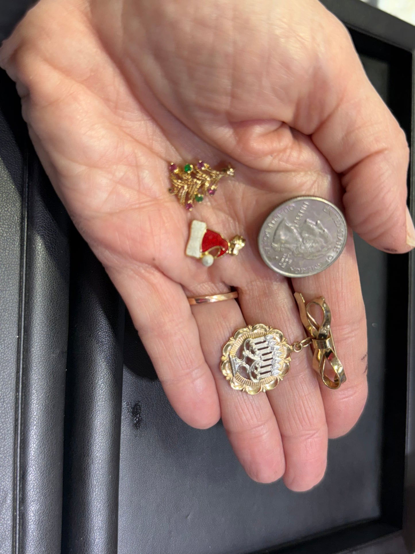 Estate Vintage 14K Christmas Tree Pendant/Charm with Gemstones 1.0 g