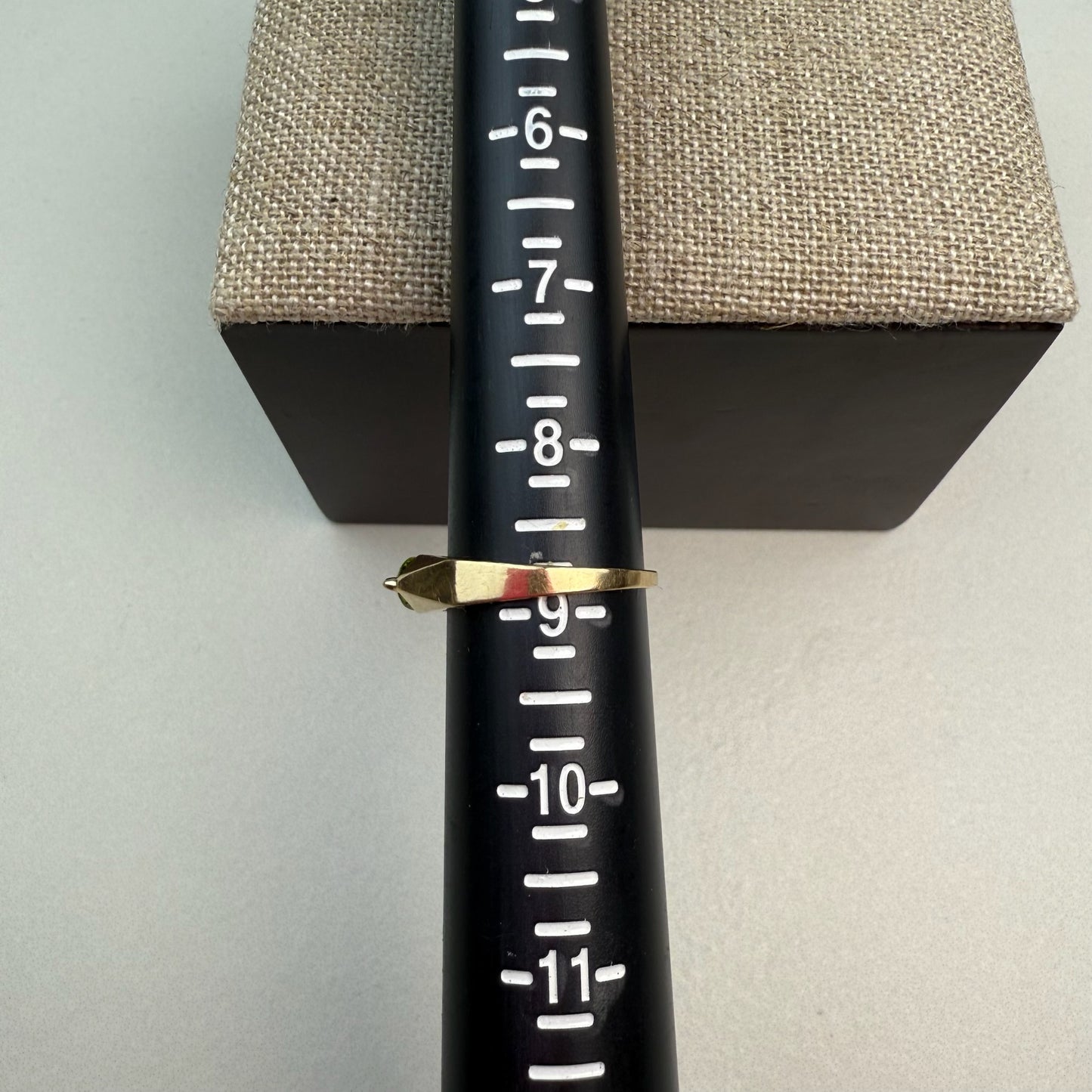 Modern East West Set Marquise Green Peridot 14K Yellow Gold Ring, Size 8.75