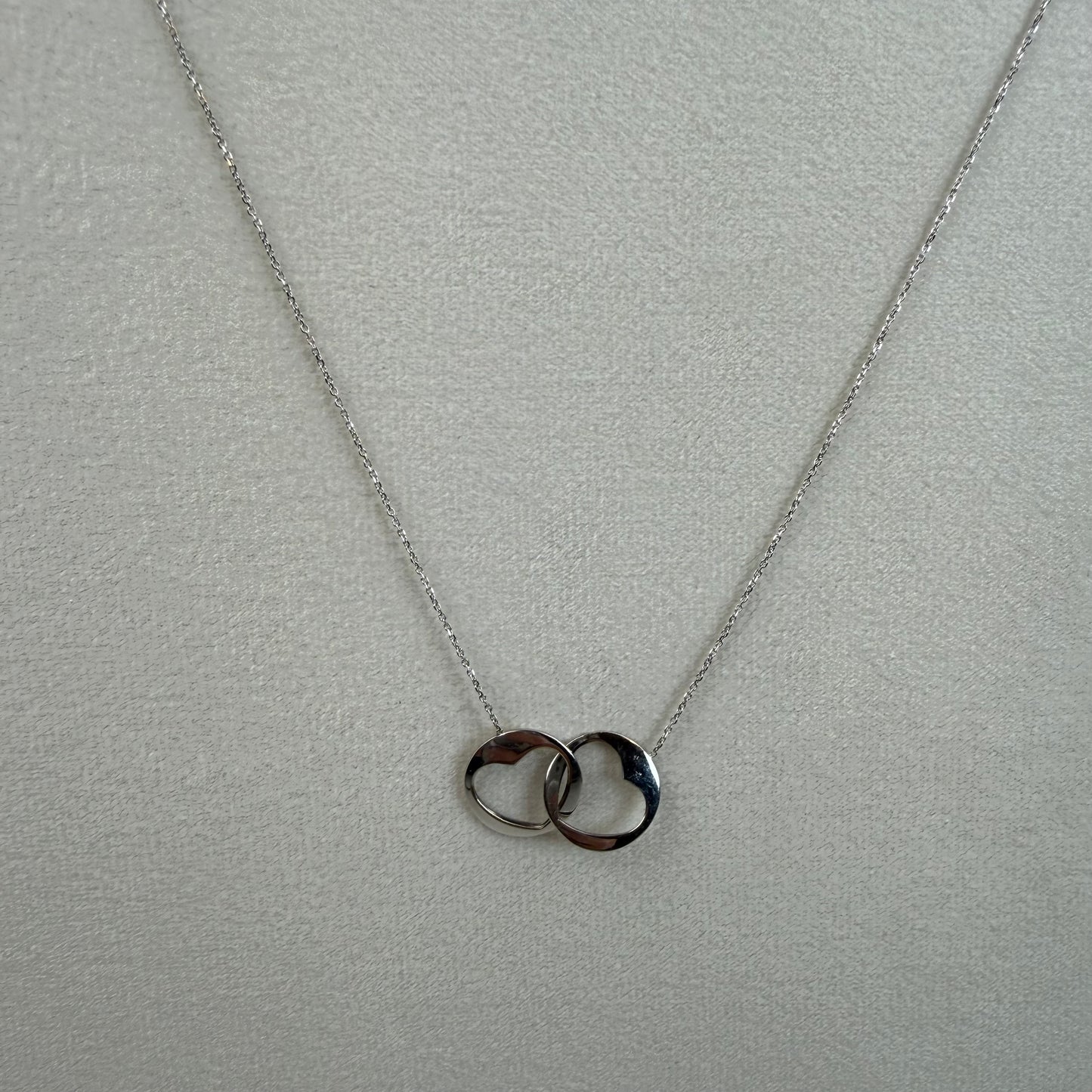 14K Solid White Gold Interlocking Heart Pendant Necklace