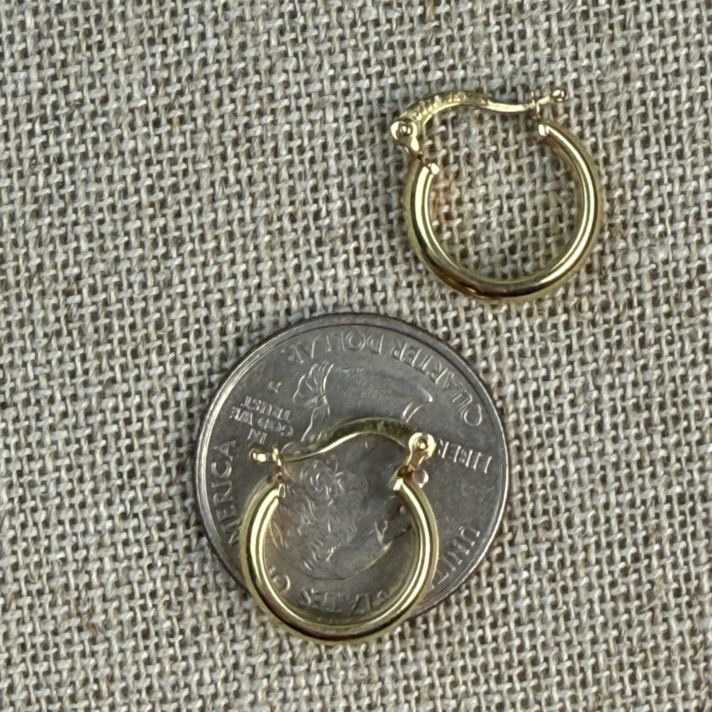 Classic 10K Yellow Gold Petite Hoop Earrings 15 mm, 1.28 g, 3.54 mm wide