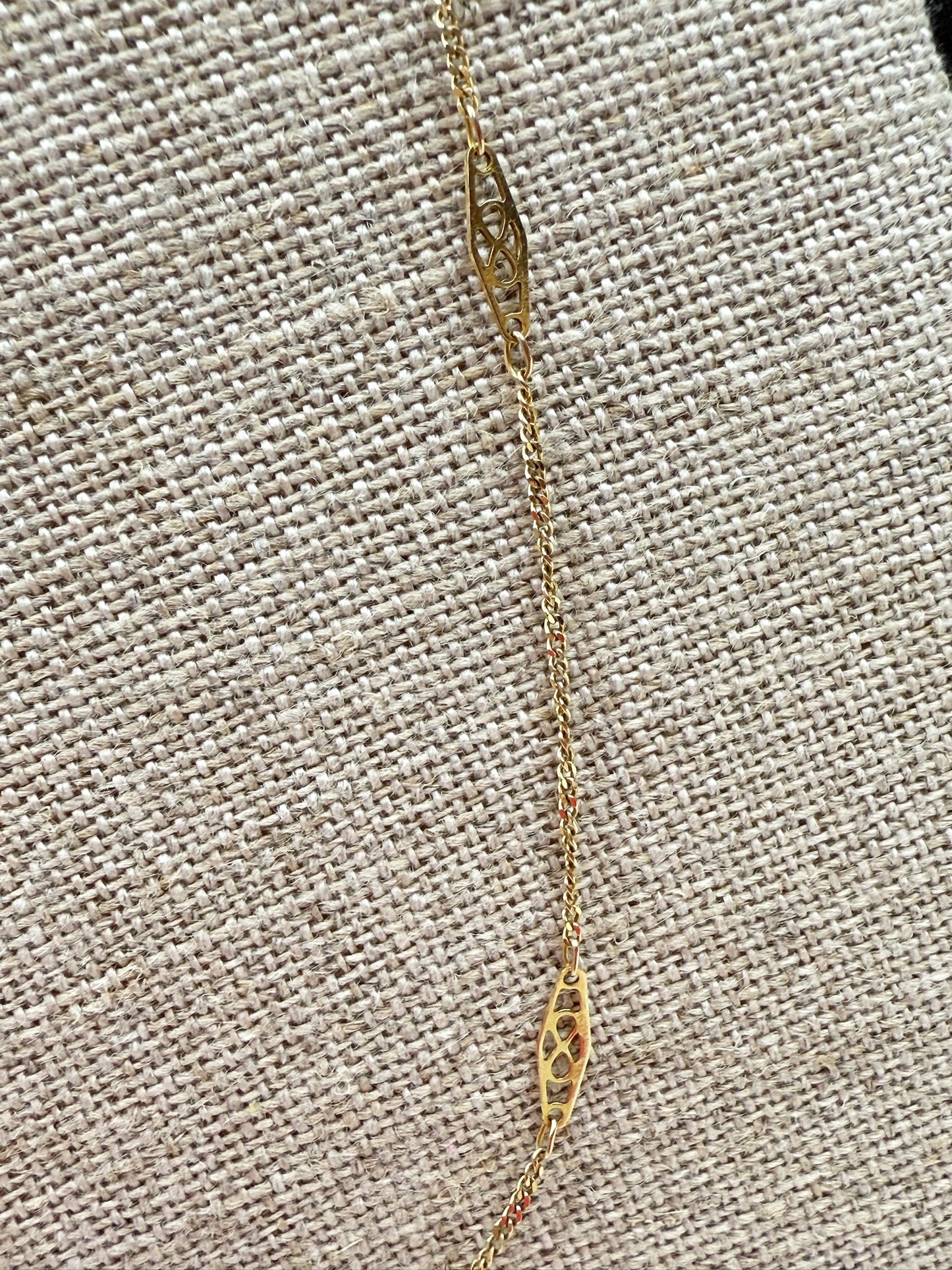 16" Filigree Station Necklace 14K Yellow Gold 2.57g