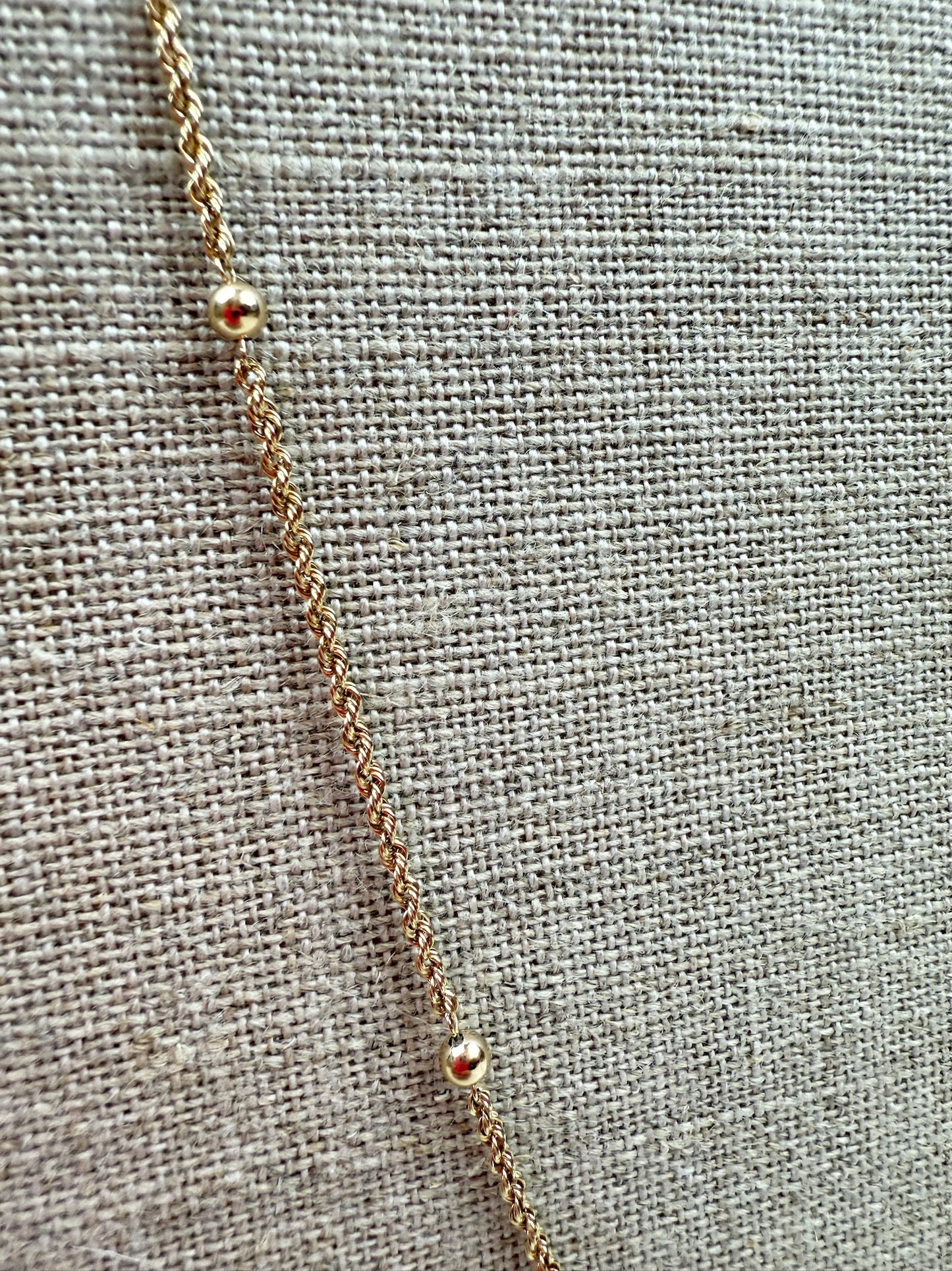 18" Satellite Beaded Station Necklace 14K Yellow Gold 2.42g