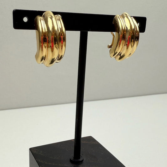 Classic Polished Ribbed Half-Hoop Earrings 14K Yellow Gold Omega Back