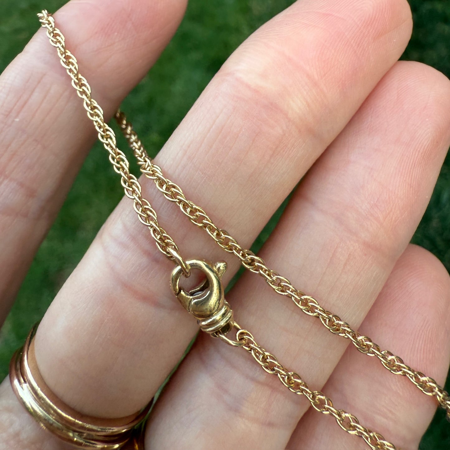 9.25" Solid 14K Yellow Gold Twisted Rope Chain Bracelet/Anklet. 3 g