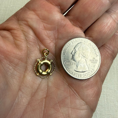 Solid 14K Yellow Gold Twisted Rope Life Preserver Charm, .67 grams