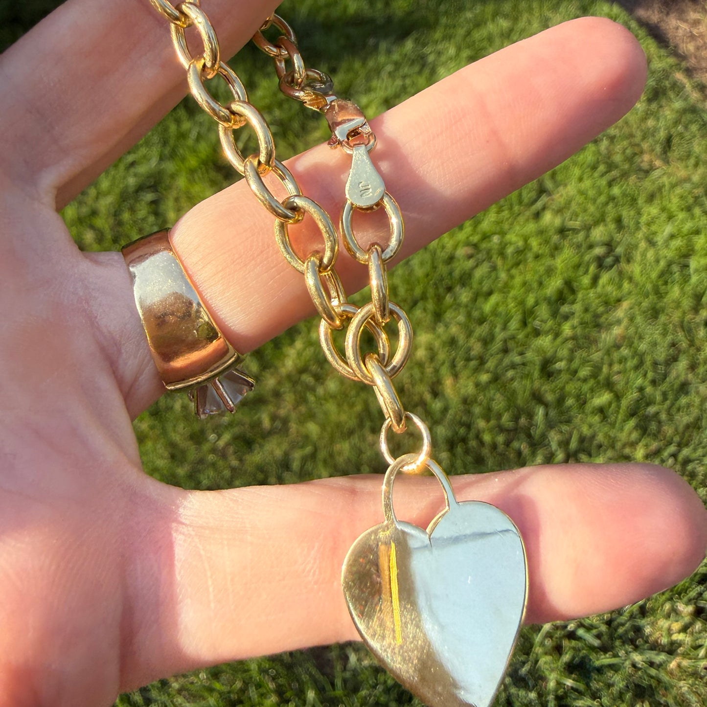 7.25+" Solid 14k Yellow Gold Oval Link Bracelet with Heart Charm Bracelet, 6.28 g