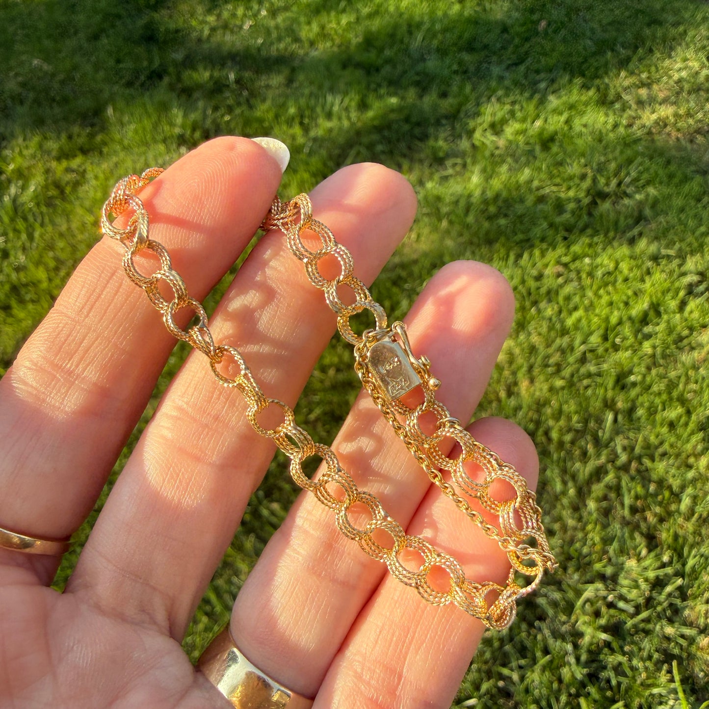 6.5" Vintage Solid 14K Yellow Gold Textured Triple Circle Link Bracelet, 5.58 g