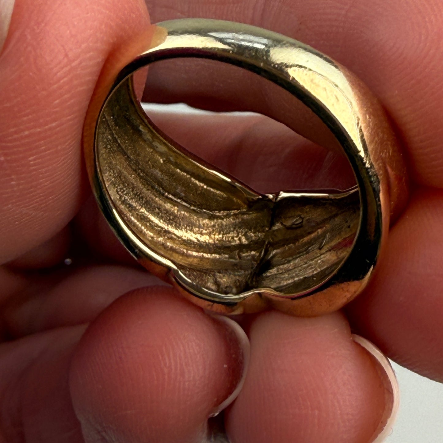 10K Solid Yellow Gold Sculptural High Polished Modern Ring Size 6.75