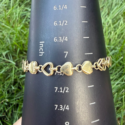 7.25" Italian Solid 9K Alternating Open and Closed Heart Bracelet, 8.23 g