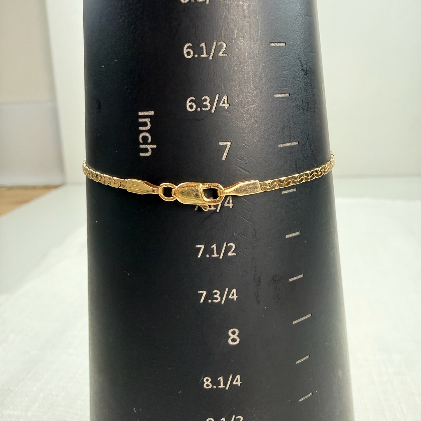7.25" Solid 14K Yellow Gold Classic C-Link Bracelet, 2.8 g
