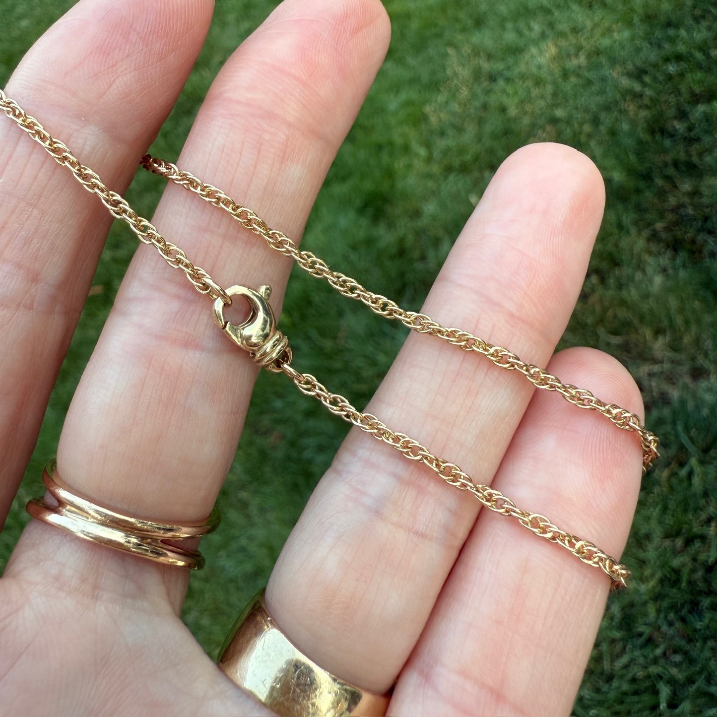 9.25" Solid 14K Yellow Gold Twisted Rope Chain Bracelet/Anklet. 3 g