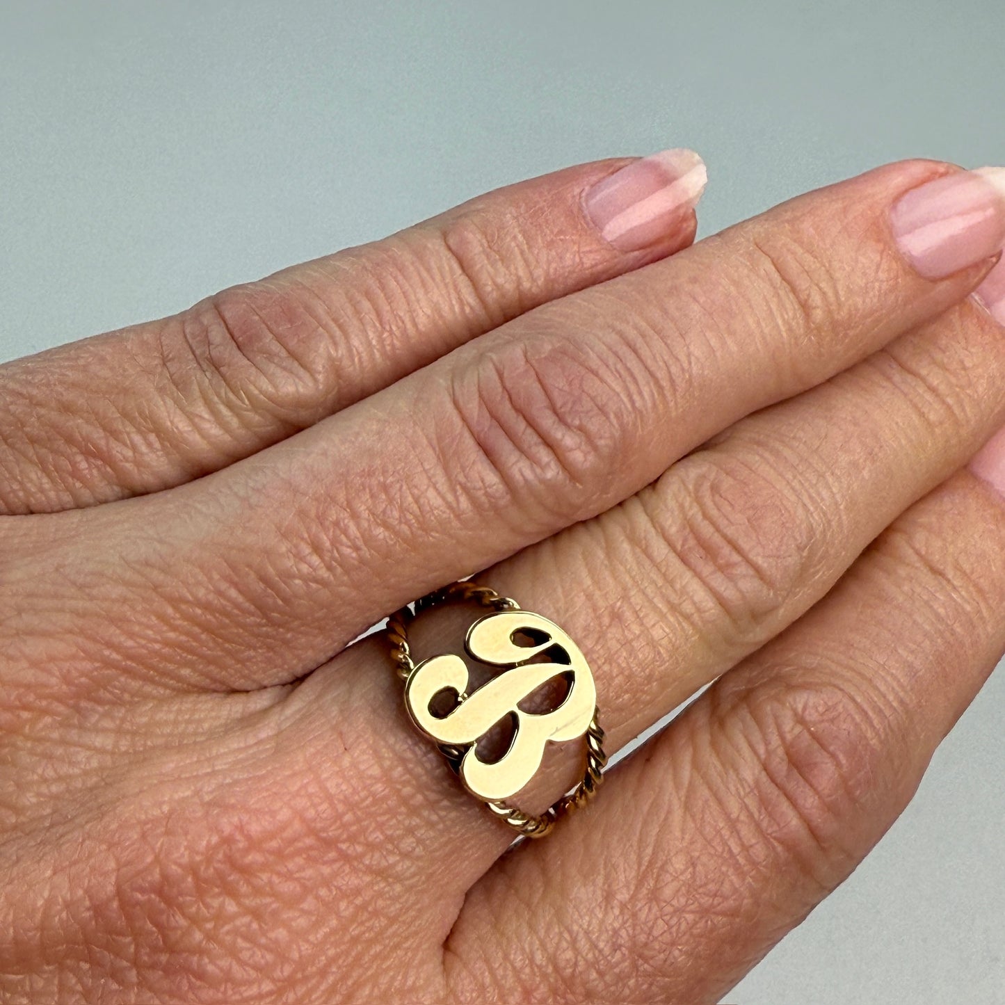 14K Solid Yellow Gold "B" Initial Ring – Size 6.5