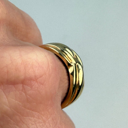 10K Solid Yellow Gold Knot Motif Ring Size 7.5