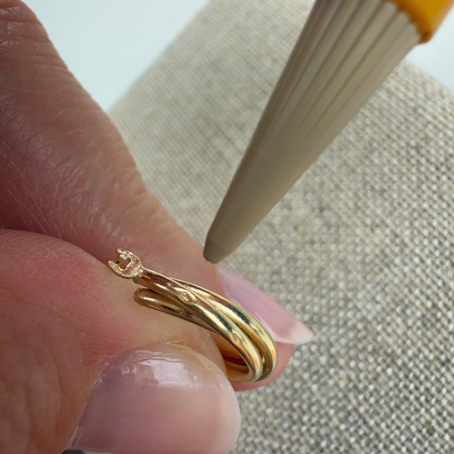 Estate 14k Solid Yellow Gold Small Classic Twisted Hoop, 1.22 g