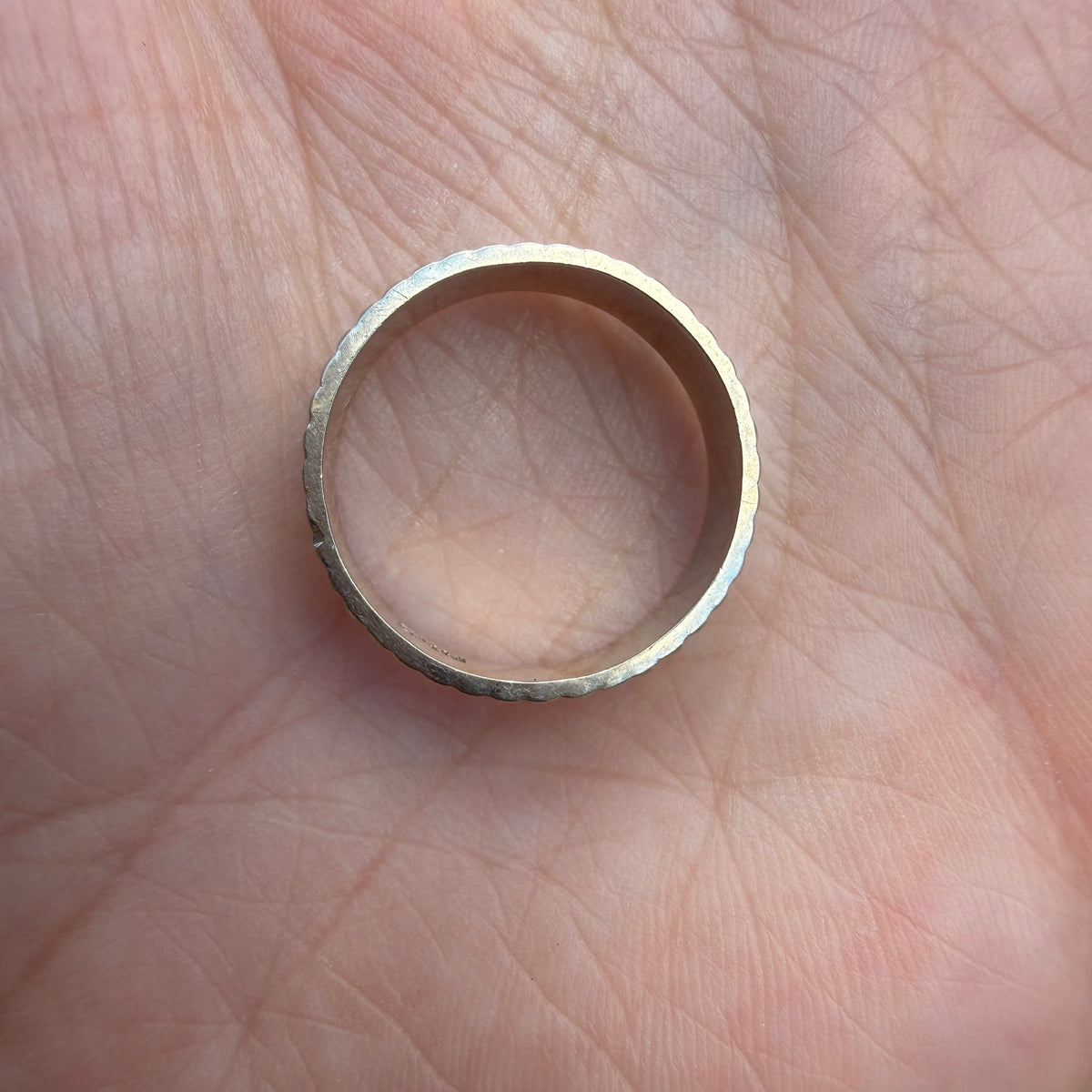 14K Solid White Gold Mid-century Textured Band Ring, Size 7.75