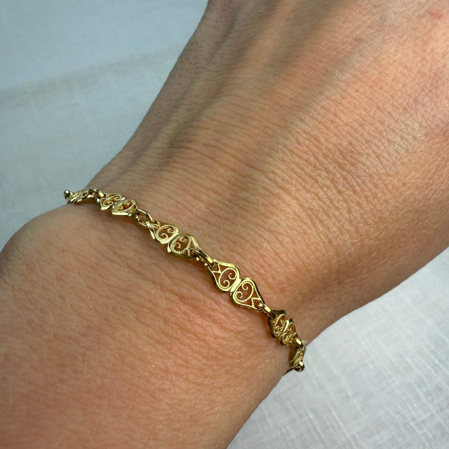 7" Vintage Solid 10K Yellow Gold Italian Filigree Bracelet, 3.6 g