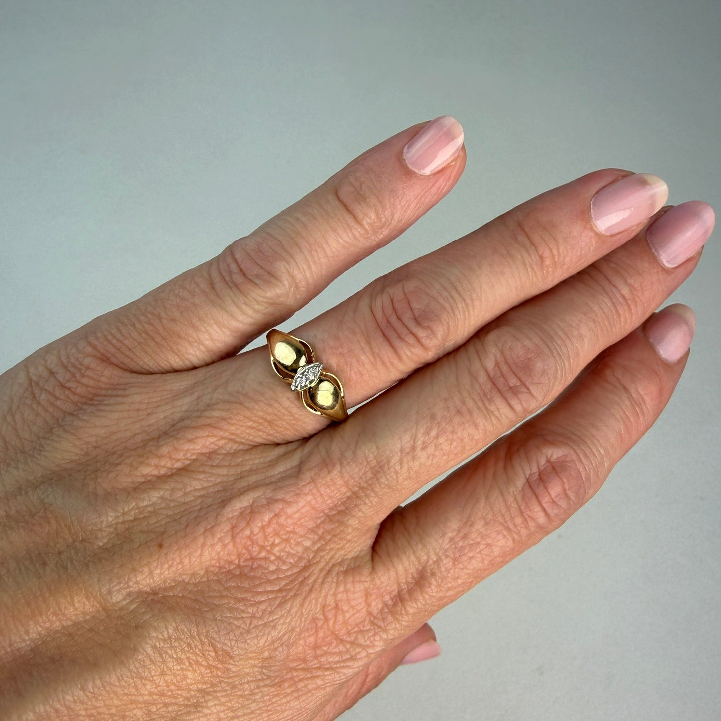 10K Solid Yellow Gold Sculptural Diamond Accent Ring, Size 5
