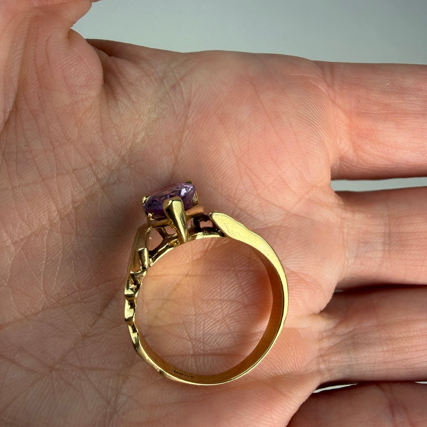 Solid 10K Yellow Gold Pear-shaped Amethyst Sculptural Ring, Size 7.75