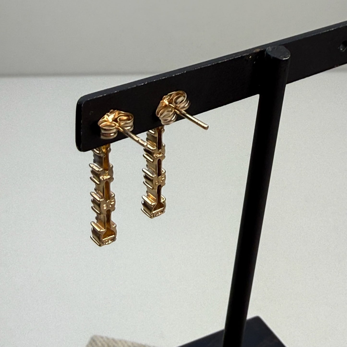 Classic Solid 10K Yellow Gold Graceful Diamond Elongated Drop Earrings, 2 g