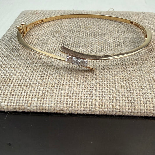 Solid 10K Yellow Gold 3 Diamond Oval Bangle, 6.75"