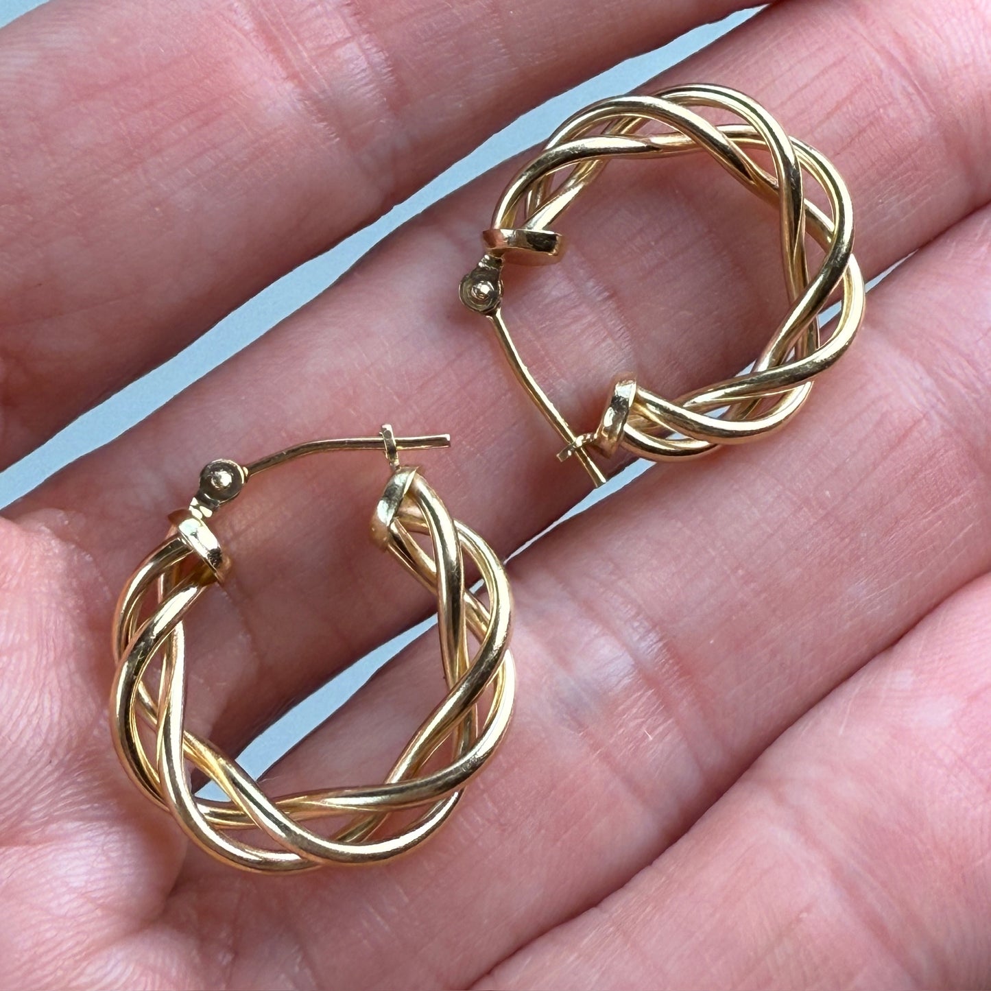 14k Solid Yellow Gold  Michael Anthony Braided Hoop Earrings, 2.10 g