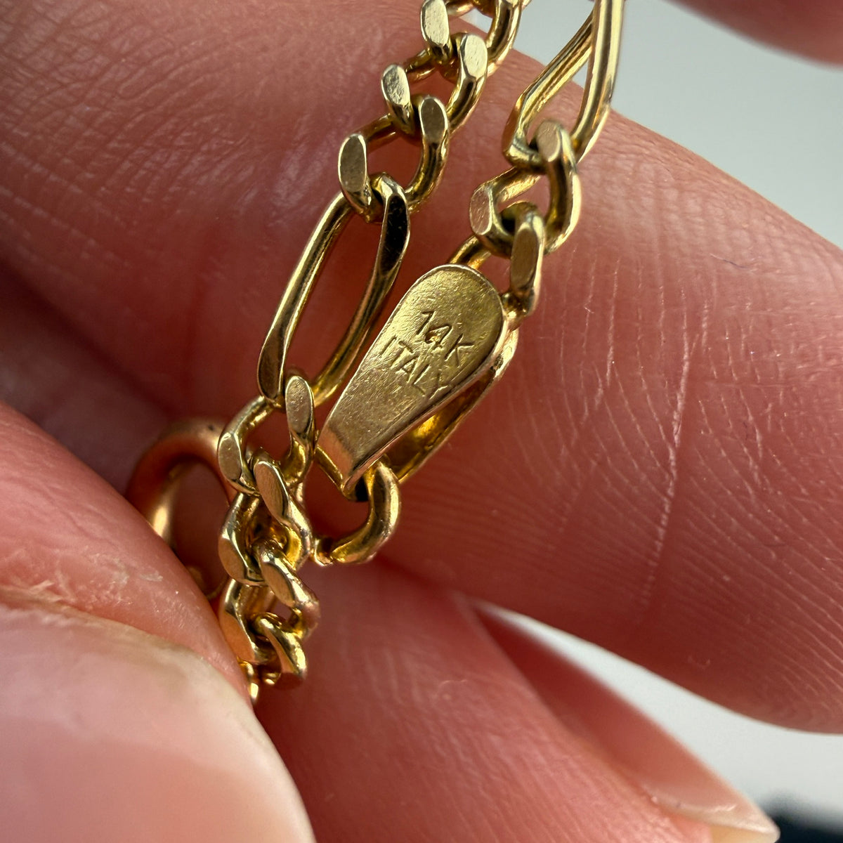 25.5" Italian Solid 14K Yellow Gold Classic Figaro Chain, 8 grams