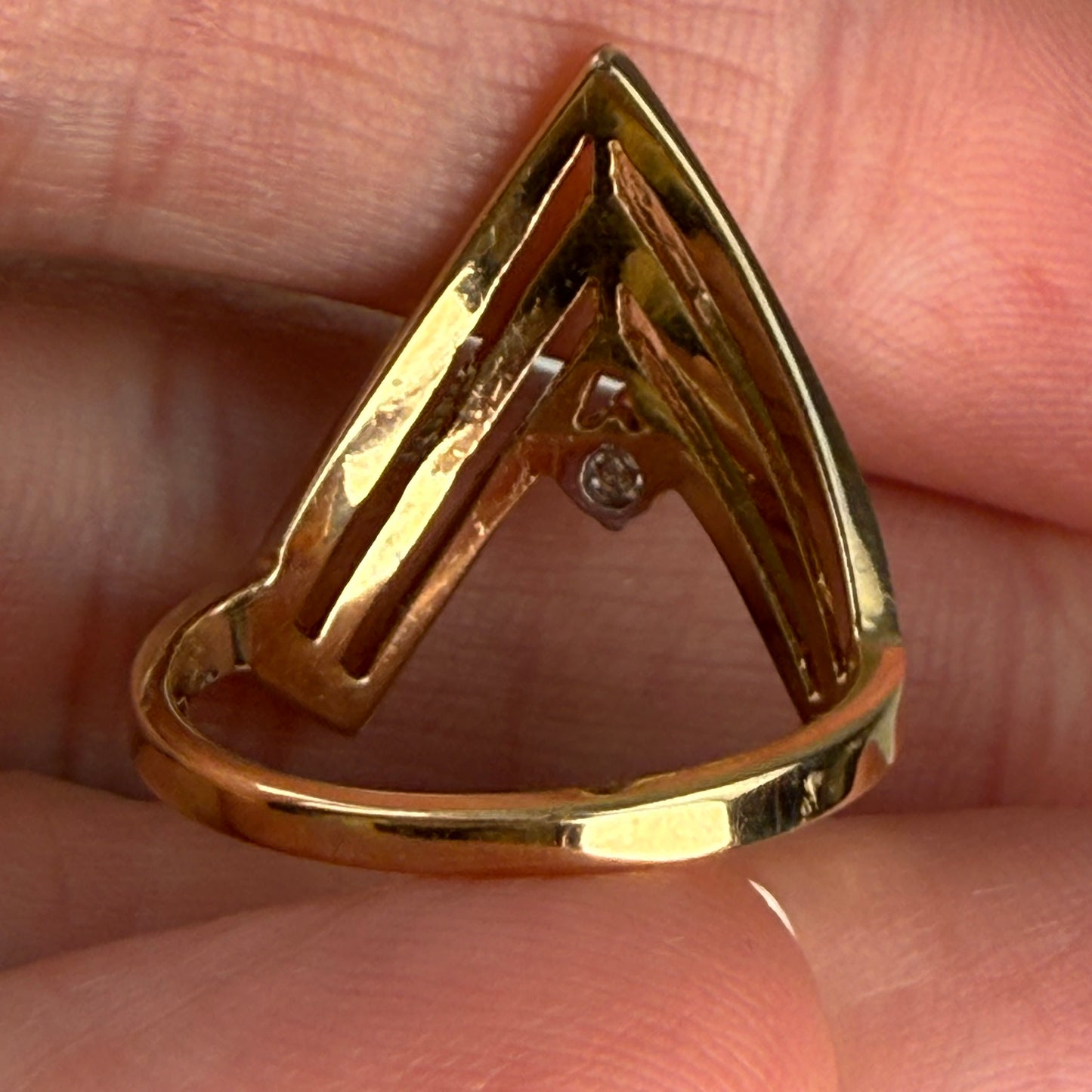10K Solid Yellow Gold Chevron Diamond Accent Ring, Size 5.25