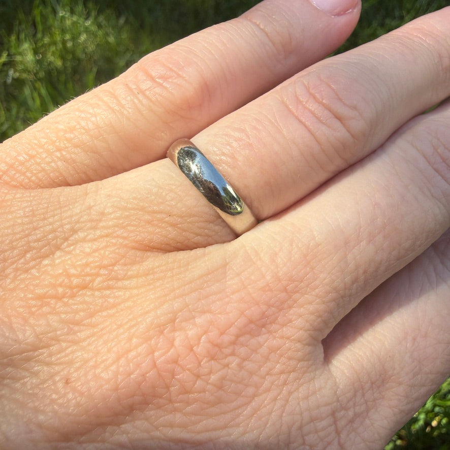 10K Solid White Gold Band Ring, Size 4.25