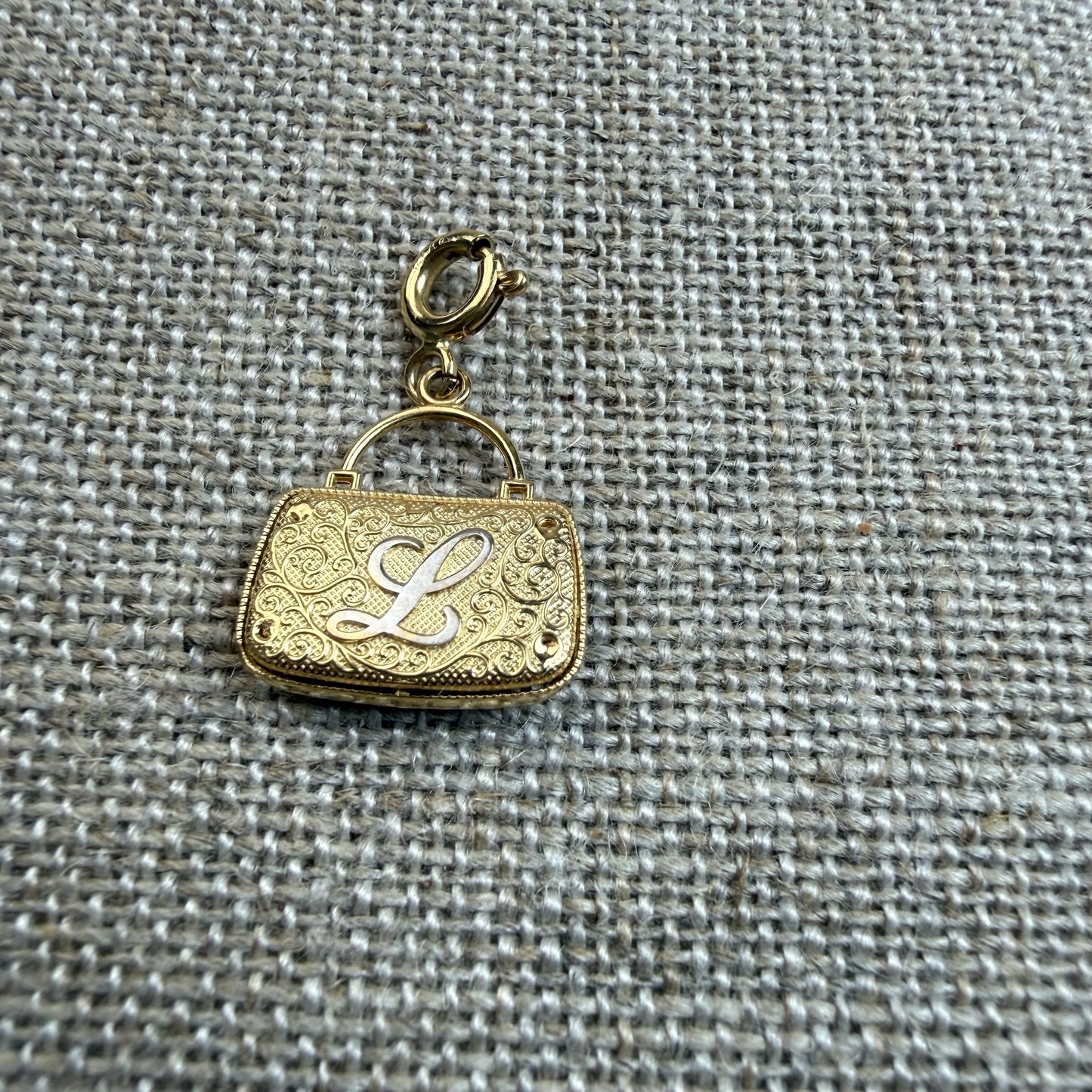 Solid 14K Two Tone Michael Anthony Handbag Pendant/Charm with Script "L", 1.53 grams