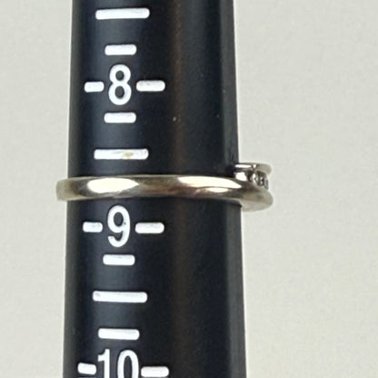 10K Solid White Gold Graduated Diamond Ring Size 8.75