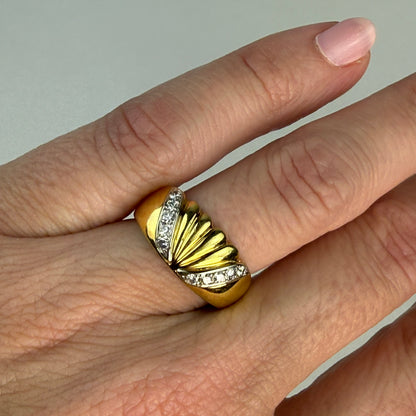 Solid 18k Fluted Yellow Gold Ring with Diamonds, Size 6