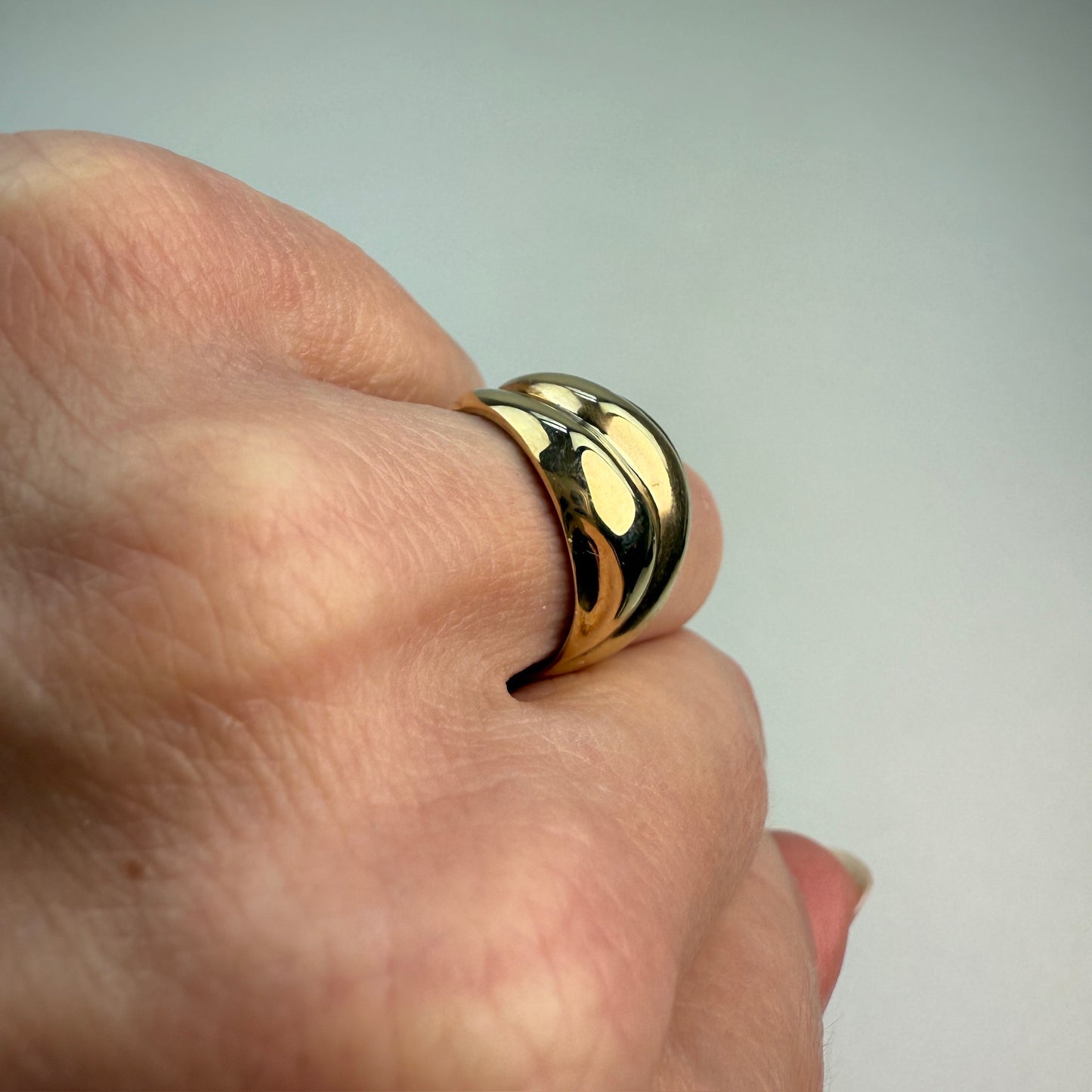 10K Solid Yellow Gold Wave Domed Ring Size 5.5