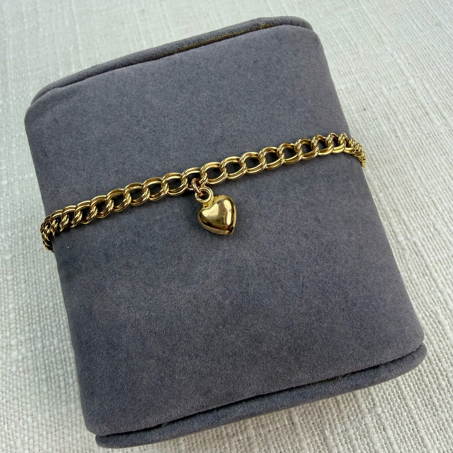 7"  Italian Solid 14K Yellow Gold Double Link Bracelet with Heart Charm, 2.94g