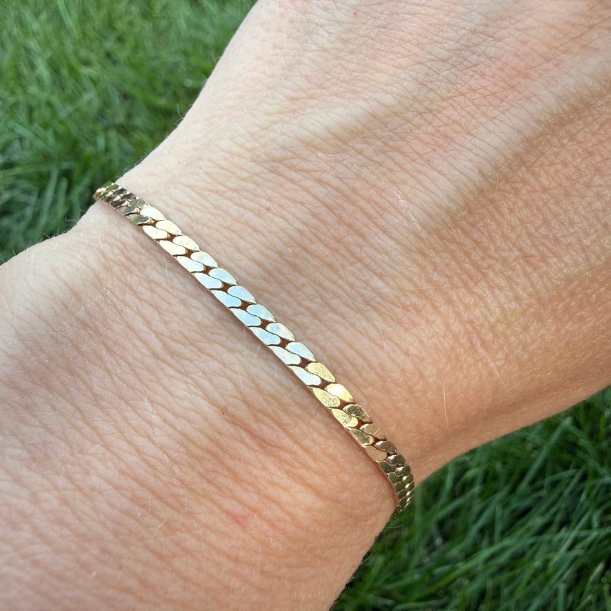 6.75" 14K Yellow Gold Solid Flat Curb Bracelet, 4 g