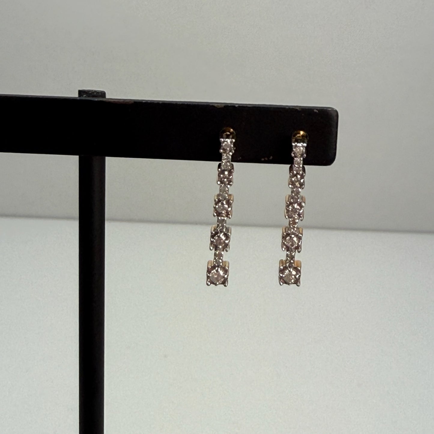 Classic Solid 10K Yellow Gold Graceful Diamond Elongated Drop Earrings, 2 g