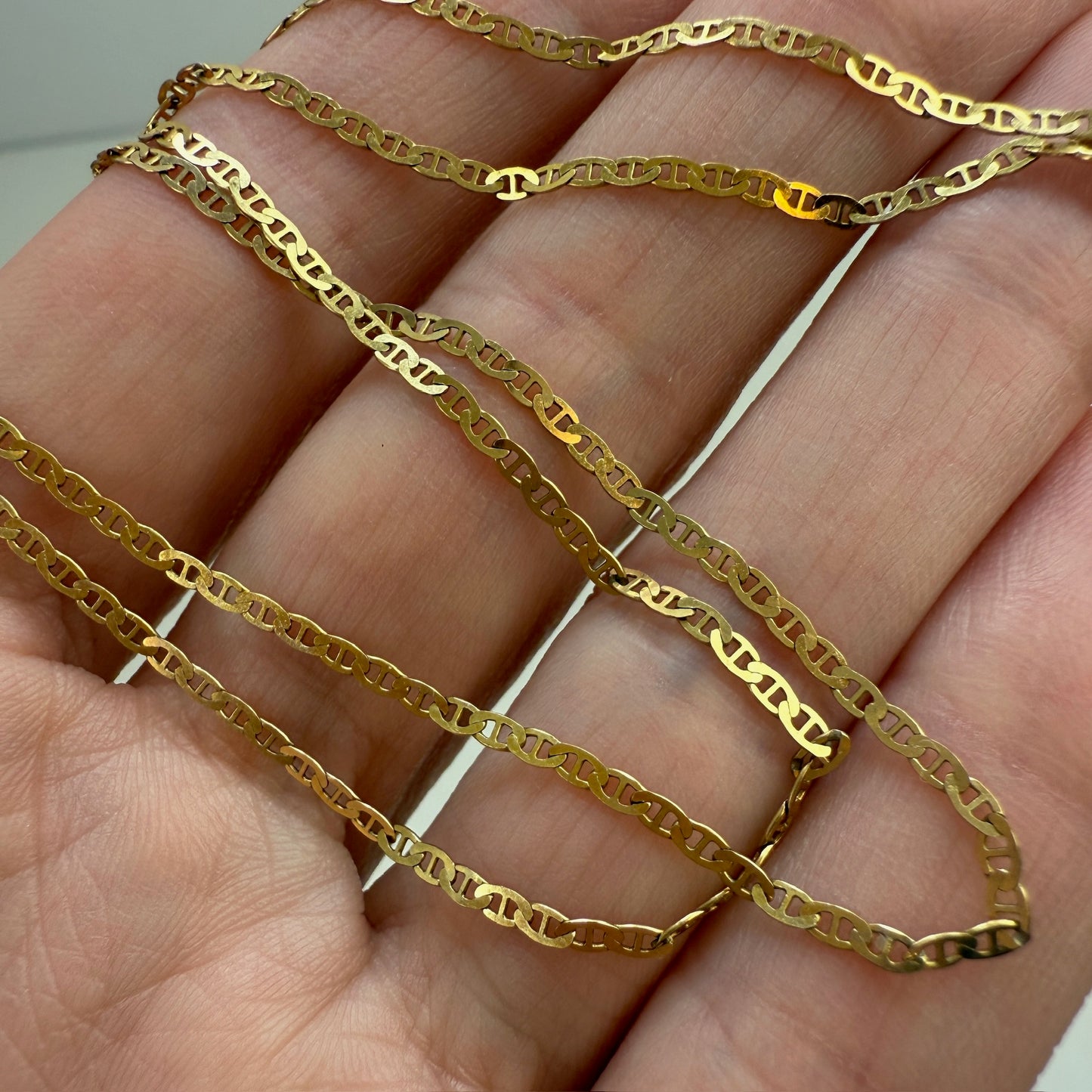 18" Italian Solid 10K Yellow Gold Flat Mariner Chain 1.68 g