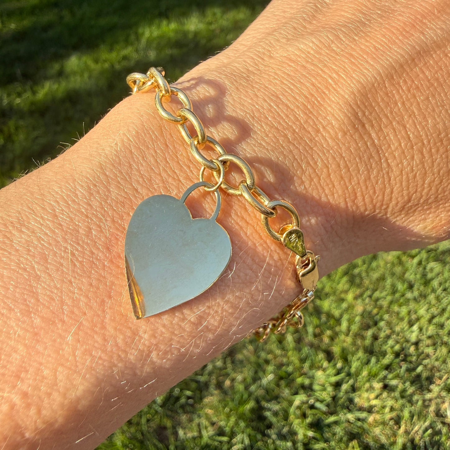 7.25+" Solid 14k Yellow Gold Oval Link Bracelet with Heart Charm Bracelet, 6.28 g