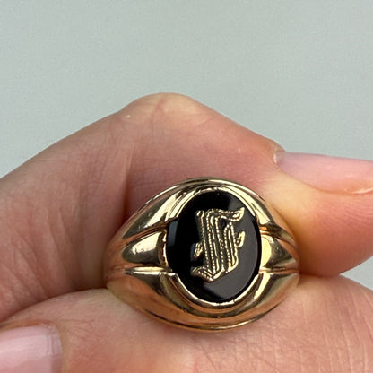 Vintage Solid 10K Yellow Gold Classic Single Initial Signet Ring, Size 7.5