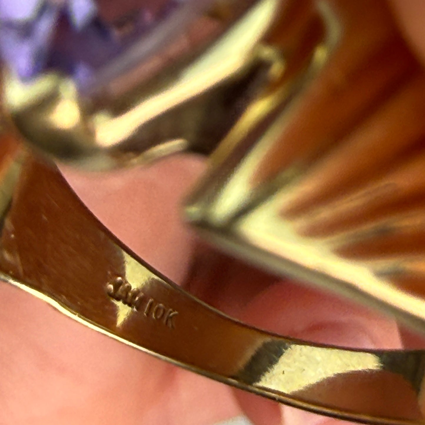 Solid 10K Yellow Gold Pear-shaped Amethyst Sculptural Ring, Size 7.75