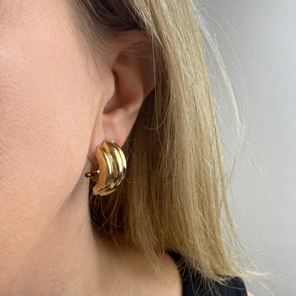 Classic Polished Ribbed Half-Hoop Earrings 14K Yellow Gold Omega Back