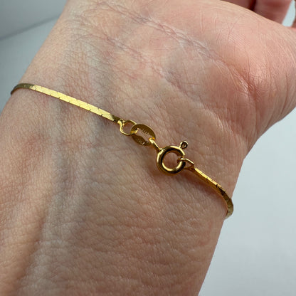 6.75" 14K Yellow Gold Italian Cobra Link Bracelet, 1.06 g