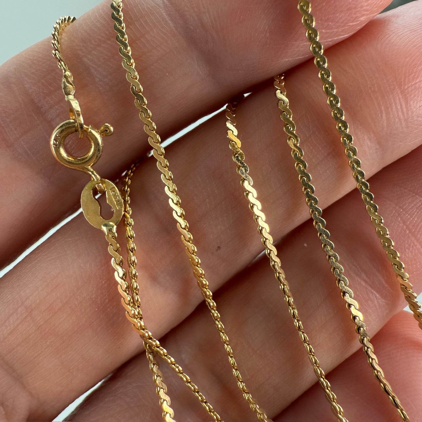 18" Solid 14K Yellow Gold Italian Arezzo Serpentine Chain, 2.77 g