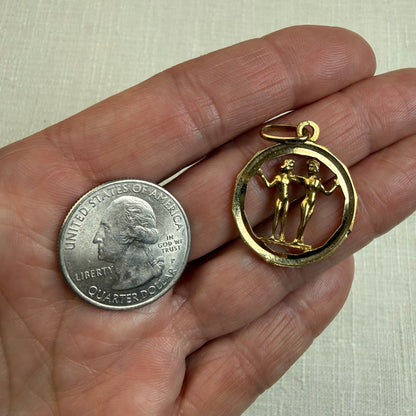 Vintage Solid 10K Yellow Gold Cheeky Gemini Pendant, 3.39 grams