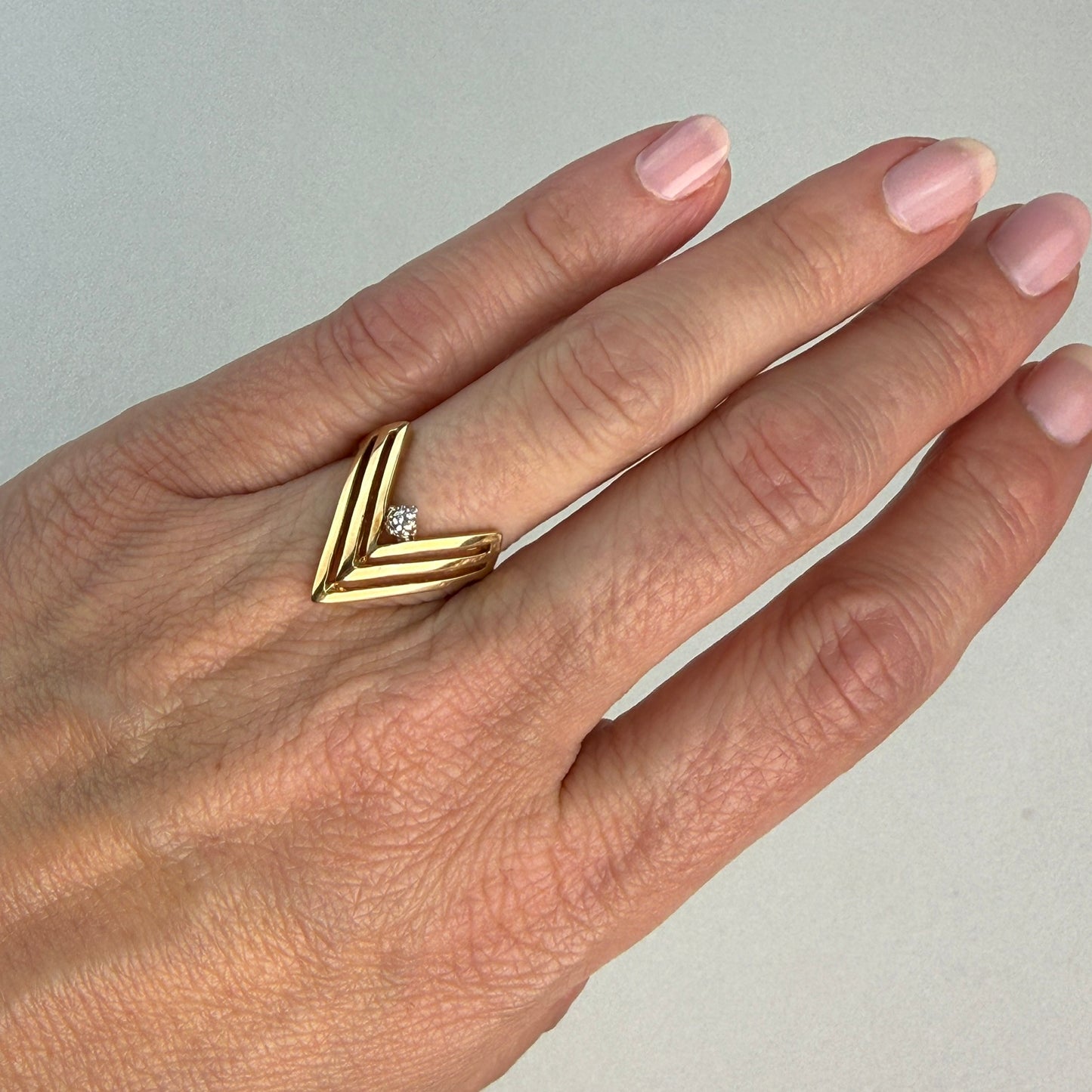 10K Solid Yellow Gold Chevron Diamond Accent Ring, Size 5.25