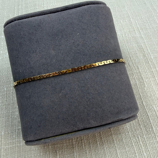 7.25" Solid 14K Yellow Gold Classic C-Link Bracelet, 2.8 g